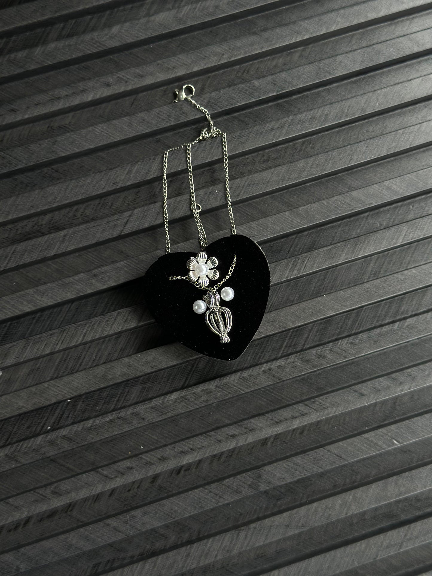 Classic Pearl Necklace – Timeless Elegance