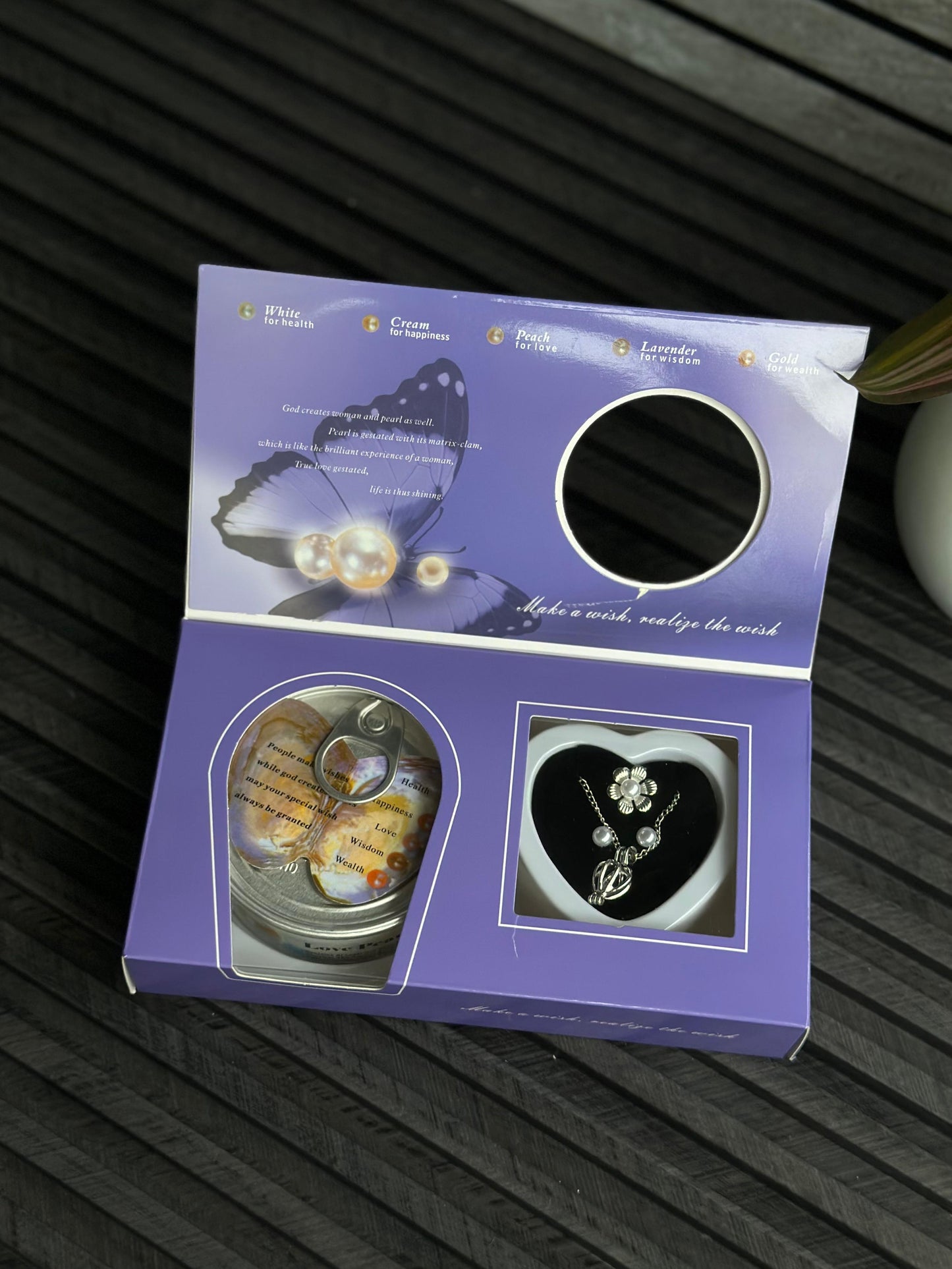 Classic Pearl Necklace – Timeless Elegance