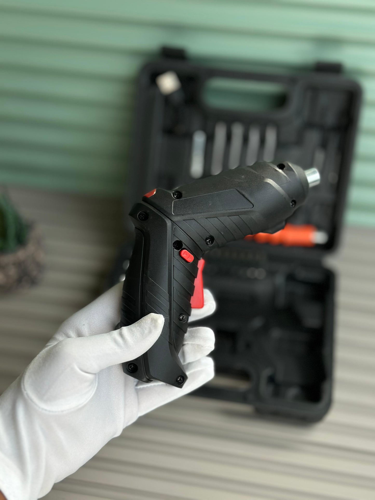 Rechargeable Electric Screwdriver Set