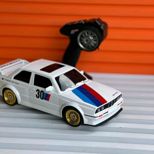 Remote Control Car 2.4GHZ High Speed Racing Car with Drift Tires, Roadblocks And LED Headlights Dual